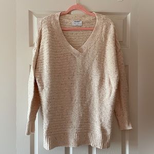 NWOT Old Navy V Neck Textured-Knit Tunic Sweater Cream
